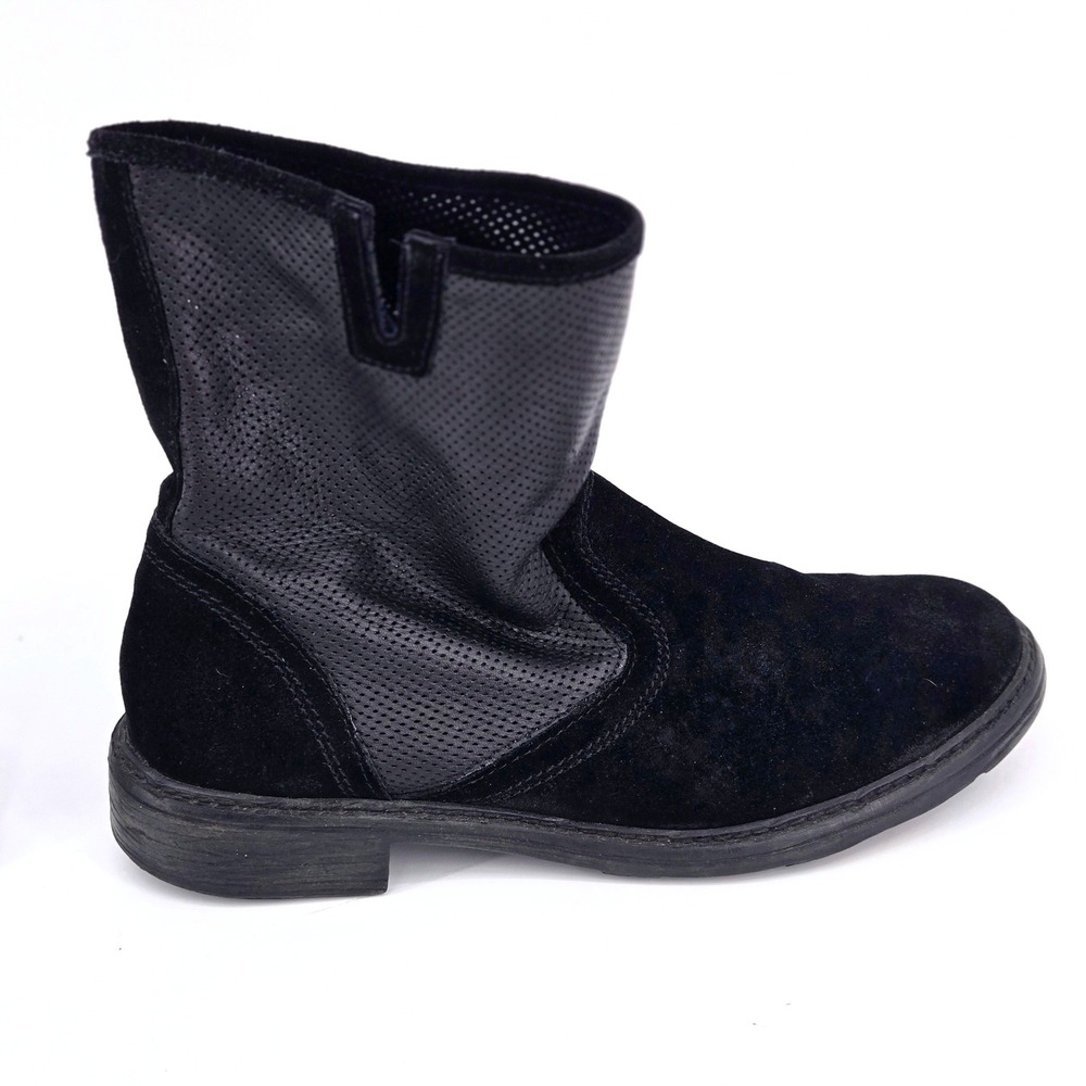 Sundance Perforated Suede Moto Boots Black Pull On Ankle Booties Gorpcore SZ 10